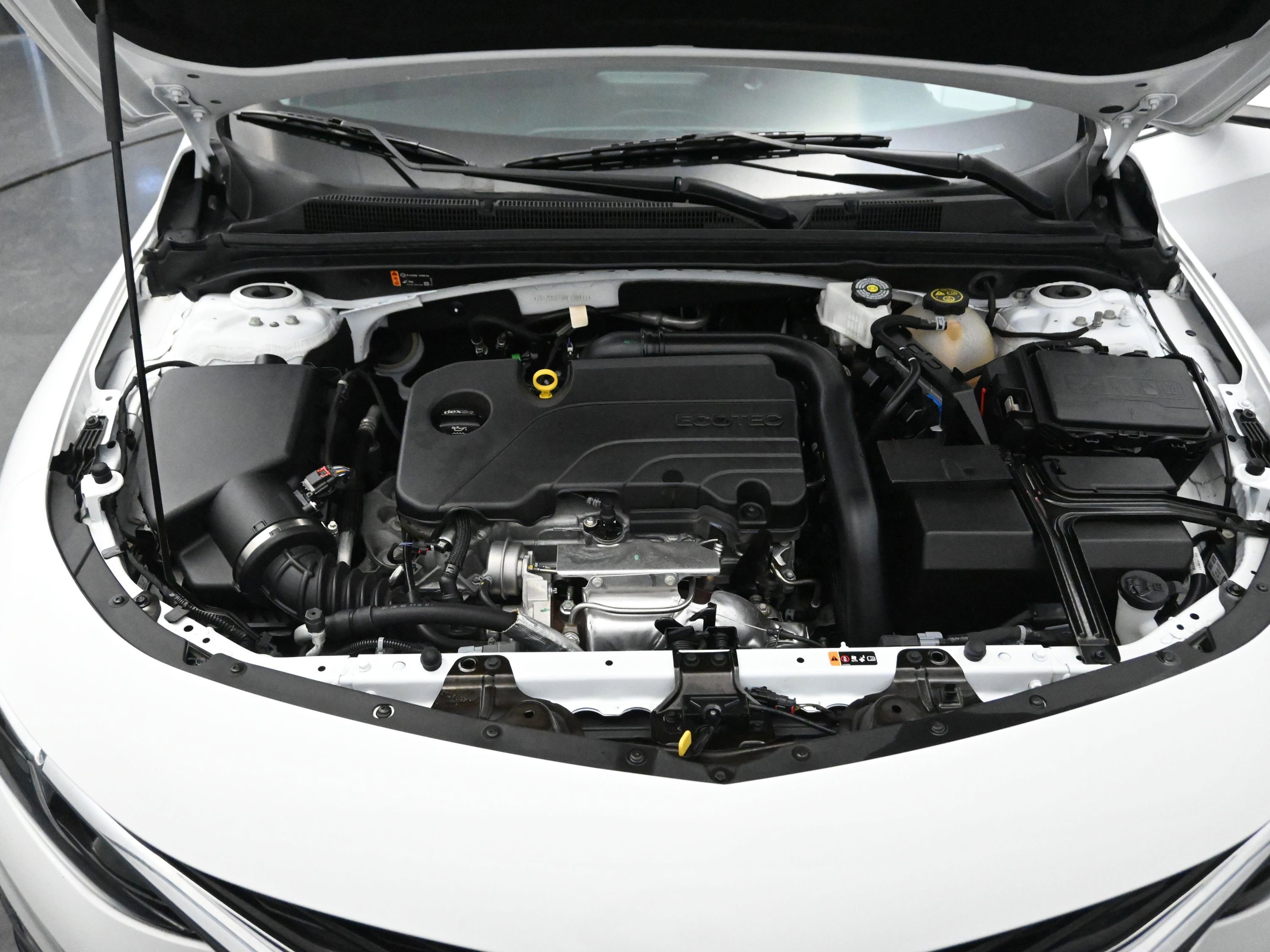 Used 2024 Chevrolet Malibu LT image 25