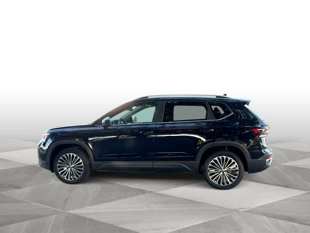 New 2026 Volkswagen Taos SE FWD image 5