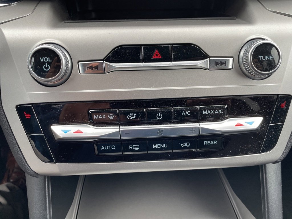 Used 2022 Ford Explorer XLT w/ Class IV Trailer Tow Package image 21