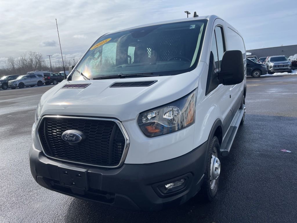 Used 2023 Ford Transit 250 Low Roof AWD w/ Exterior Upgrade Package image 3