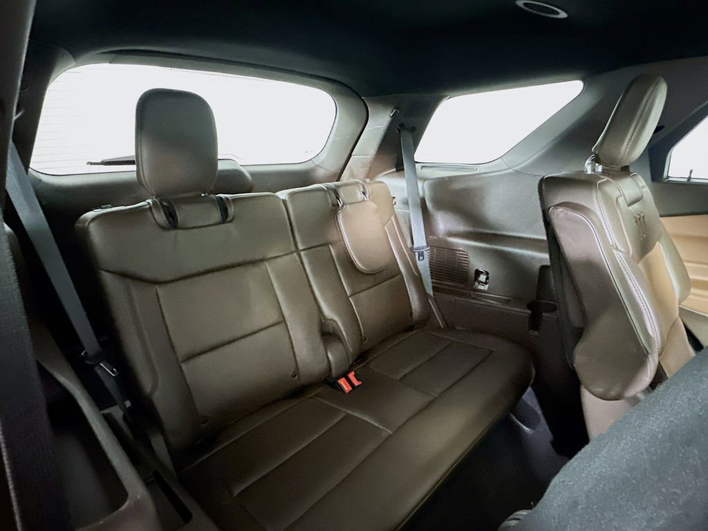 Used 2021 Ford Explorer King Ranch w/ Premium Technology Package RWD image 14