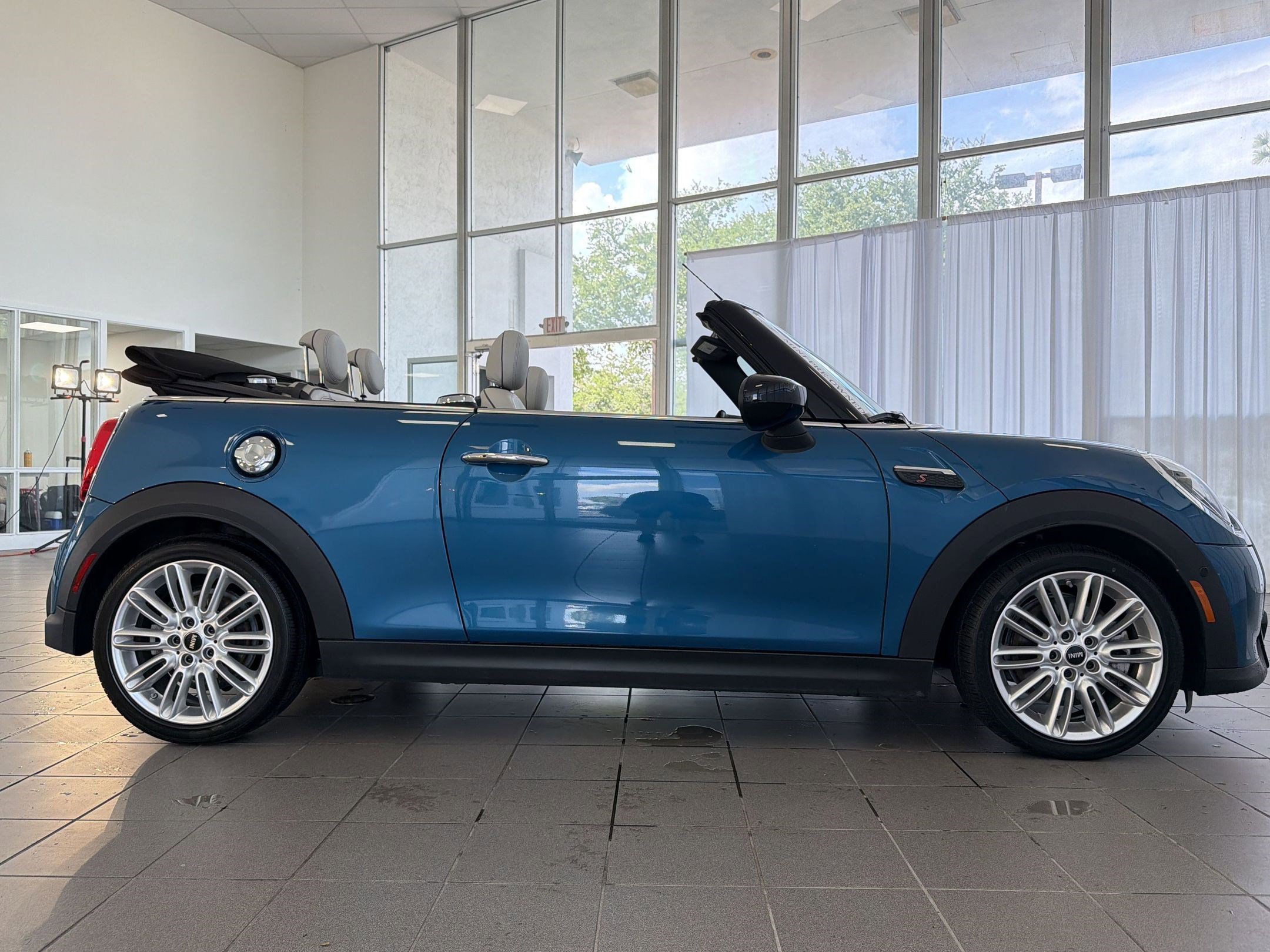 Certified 2023 MINI Cooper S image 8