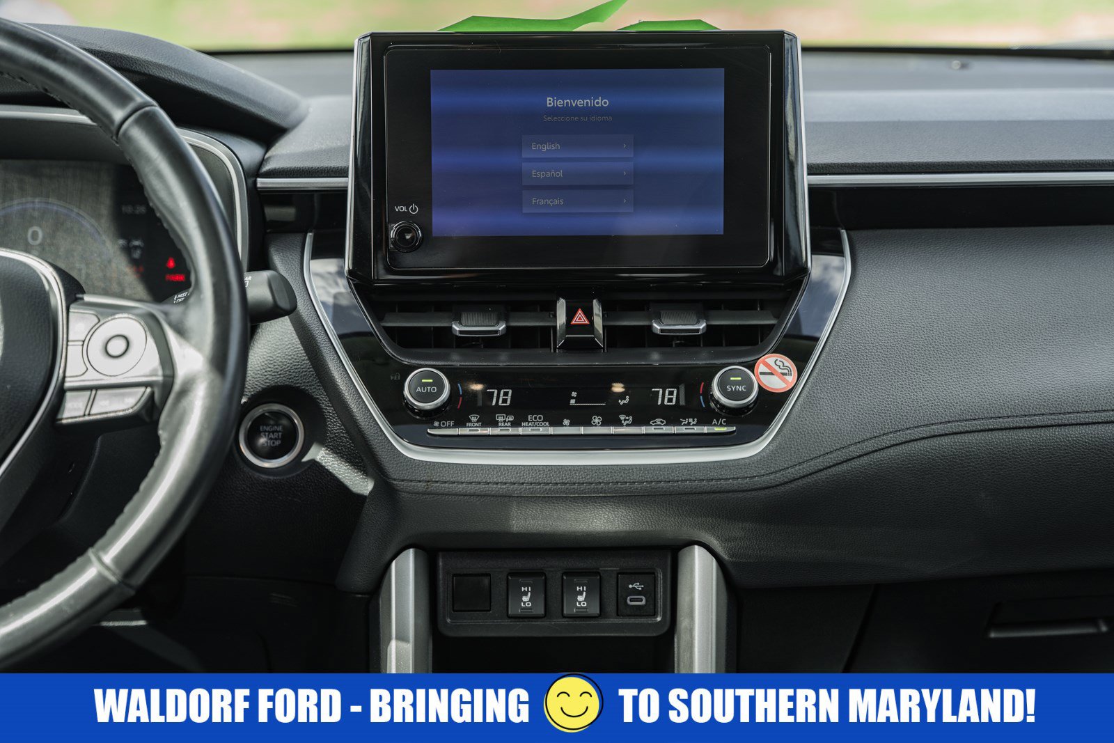 Used 2023 Toyota Corolla Cross XLE w/ Convenience Package image 24