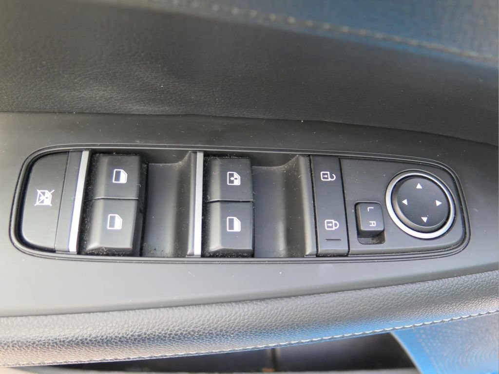 Used 2023 Kia Forte GT-Line FWD image 11