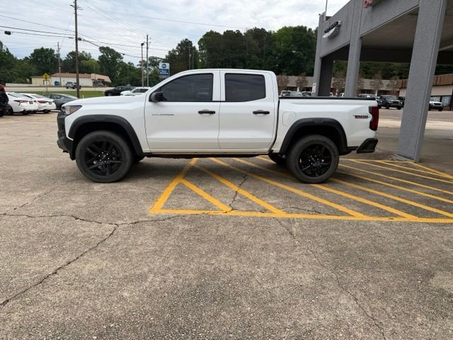 Used 2023 Chevrolet Colorado Trail Boss w/ Technology Package AWD/4WD image 2