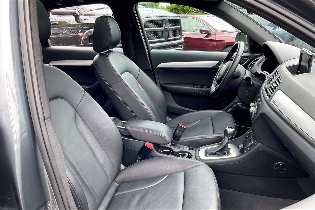 Used 2016 Audi Q3 2.0T Prestige w/ Prestige Package AWD/4WD image 7