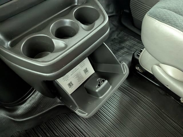Used 2025 GMC Savana 2500 w/ Driver Convenience Package RWD image 8