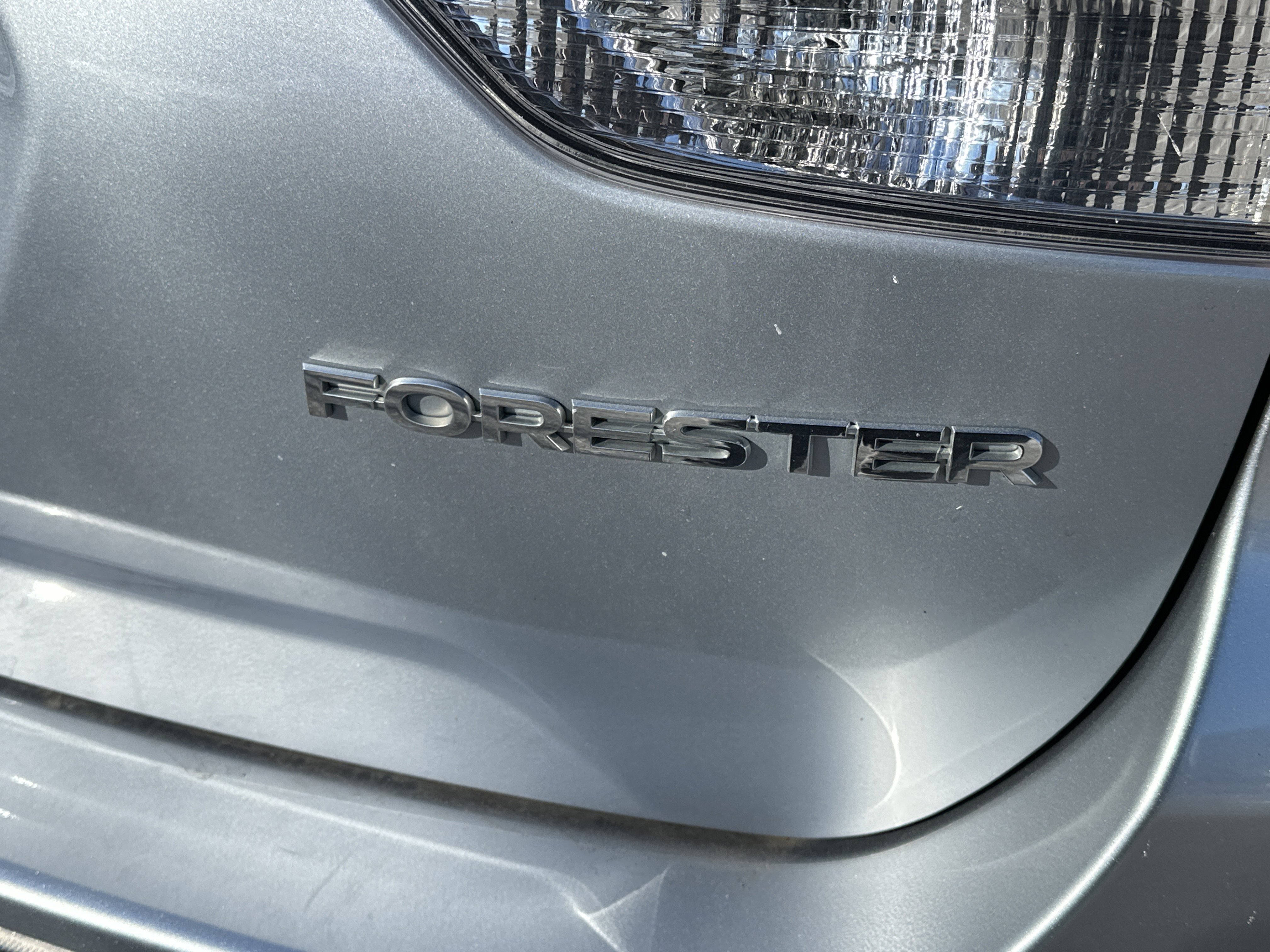 Used 2022 Subaru Forester Limited image 10