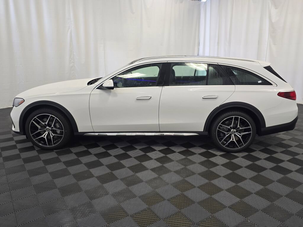 New 2026 Mercedes-Benz E 450 4MATIC All-Terrain Wagon image 3
