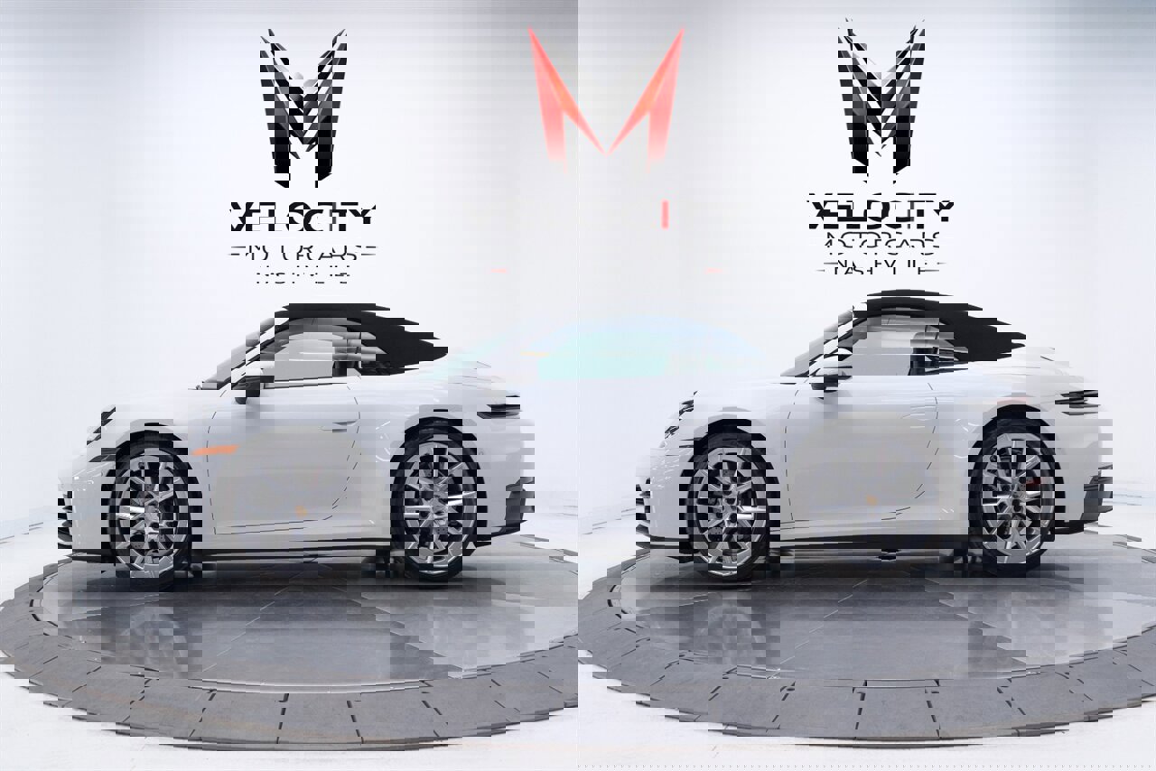 Used 2025 Porsche 911 Carrera w/ Premium Package image 9