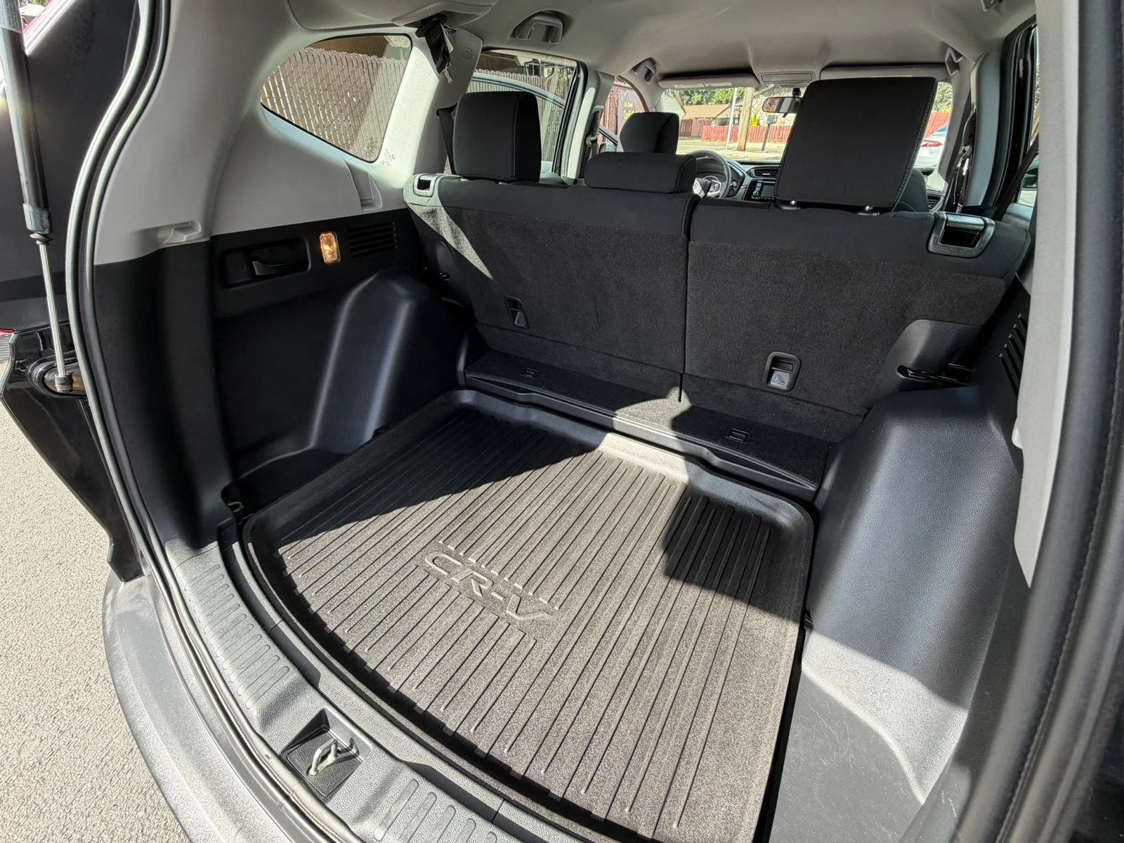 Used 2017 Honda CR-V LX image 12