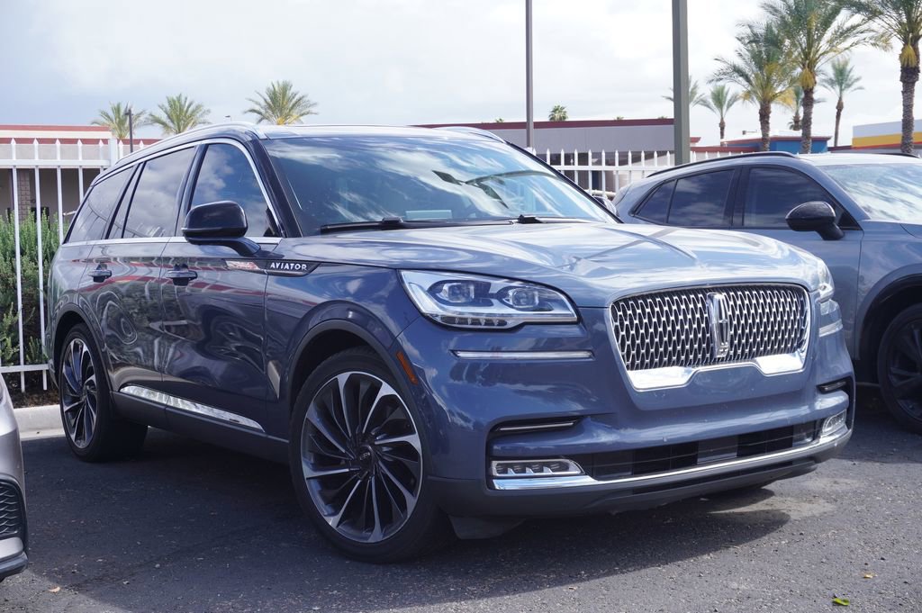 Used 2021 Lincoln Aviator Reserve w/ Equipment Group 202A AWD/4WD image 3