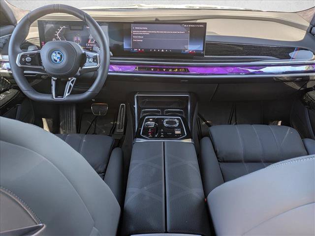 Used 2025 BMW 750e xDrive w/ Executive Package AWD/4WD image 19