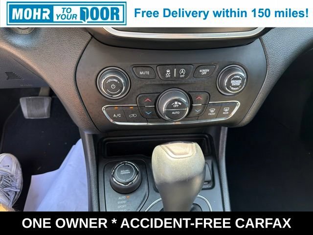 Used 2021 Jeep Cherokee Latitude Lux w/ Comfort/Convenience Group AWD/4WD image 24