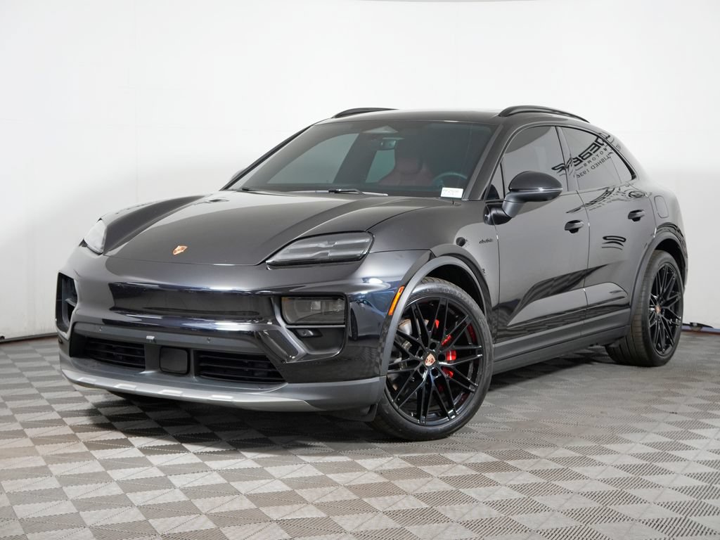 Certified 2025 Porsche Macan 4S Electric AWD/4WD image 1
