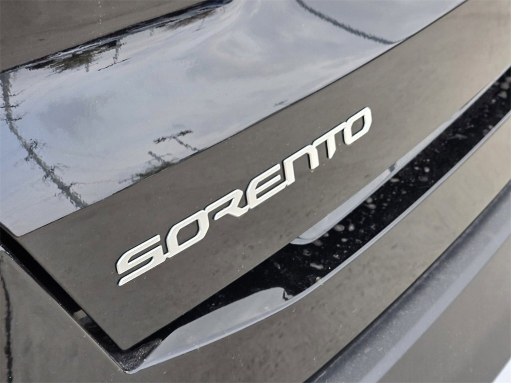 New 2025 Kia Sorento LX image 8