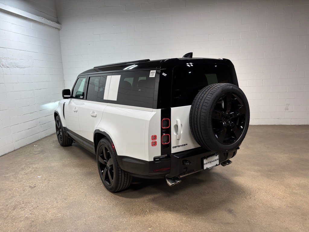 New 2025 Land Rover Defender 130 V8 AWD/4WD image 9