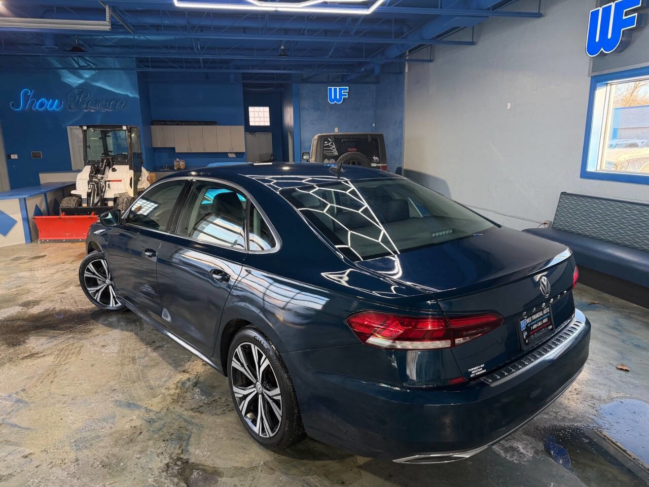 Used 2021 Volkswagen Passat 2.0T SE image 3