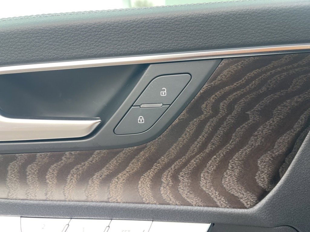 Used 2023 Audi A6 2.0T Premium image 30