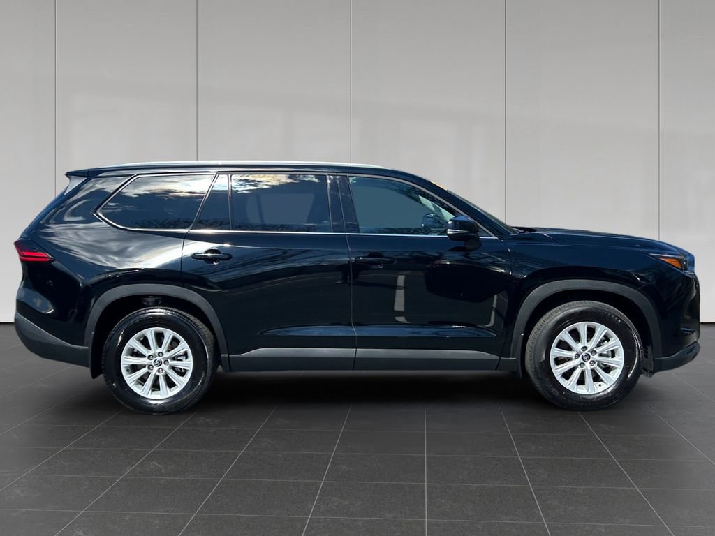 Used 2026 Toyota Grand Highlander XLE image 6