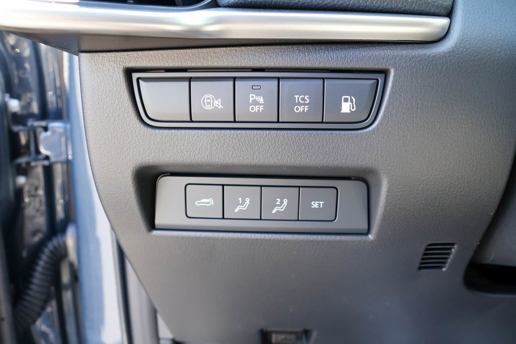 Used 2025 MAZDA CX-70 Plug-In Hybrid w/ Premium Pkg image 25