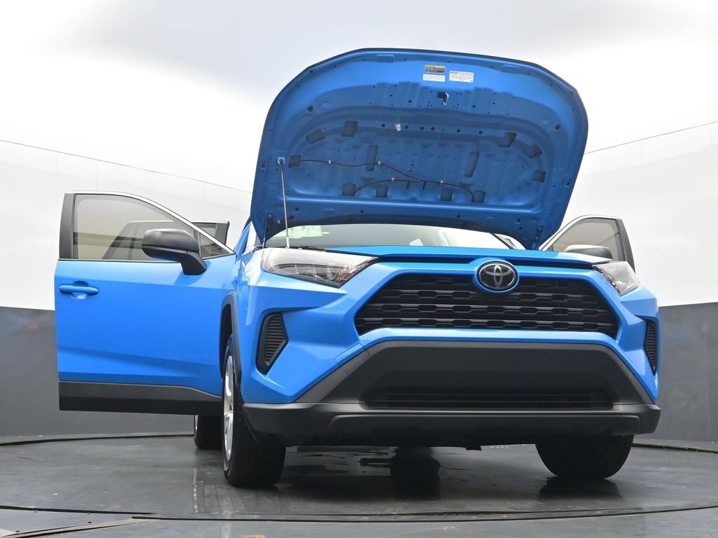Used 2019 Toyota RAV4 LE w/ All Weather Liner Package AWD/4WD image 59