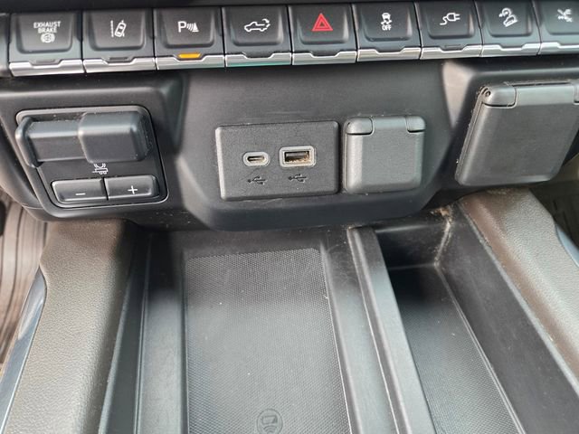 Used 2021 GMC Sierra 3500 Denali w/ Denali Ultimate Package image 19