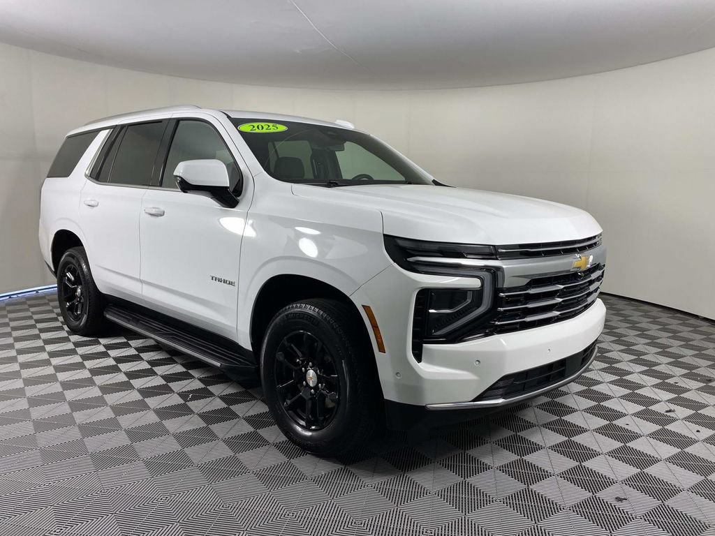 Used 2025 Chevrolet Tahoe LT AWD/4WD image 1