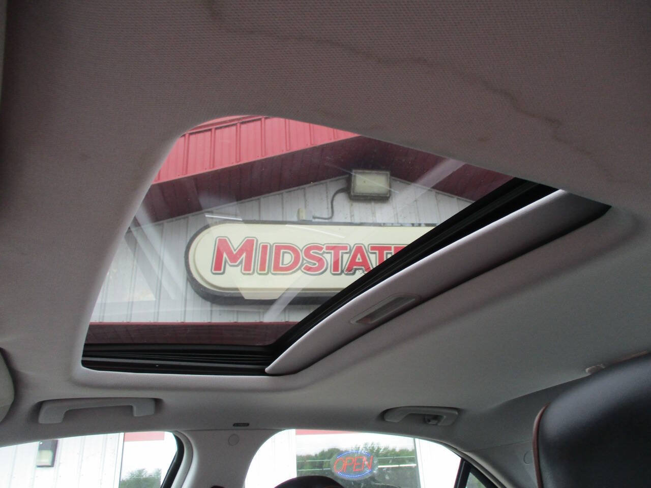 Used 2010 Lincoln MKZ FWD image 17