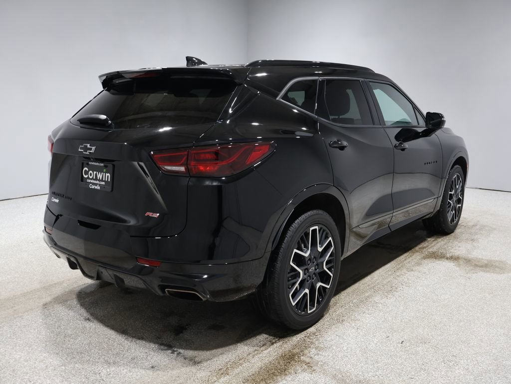 Used 2023 Chevrolet Blazer RS w/ Enhanced Convenience Package image 2