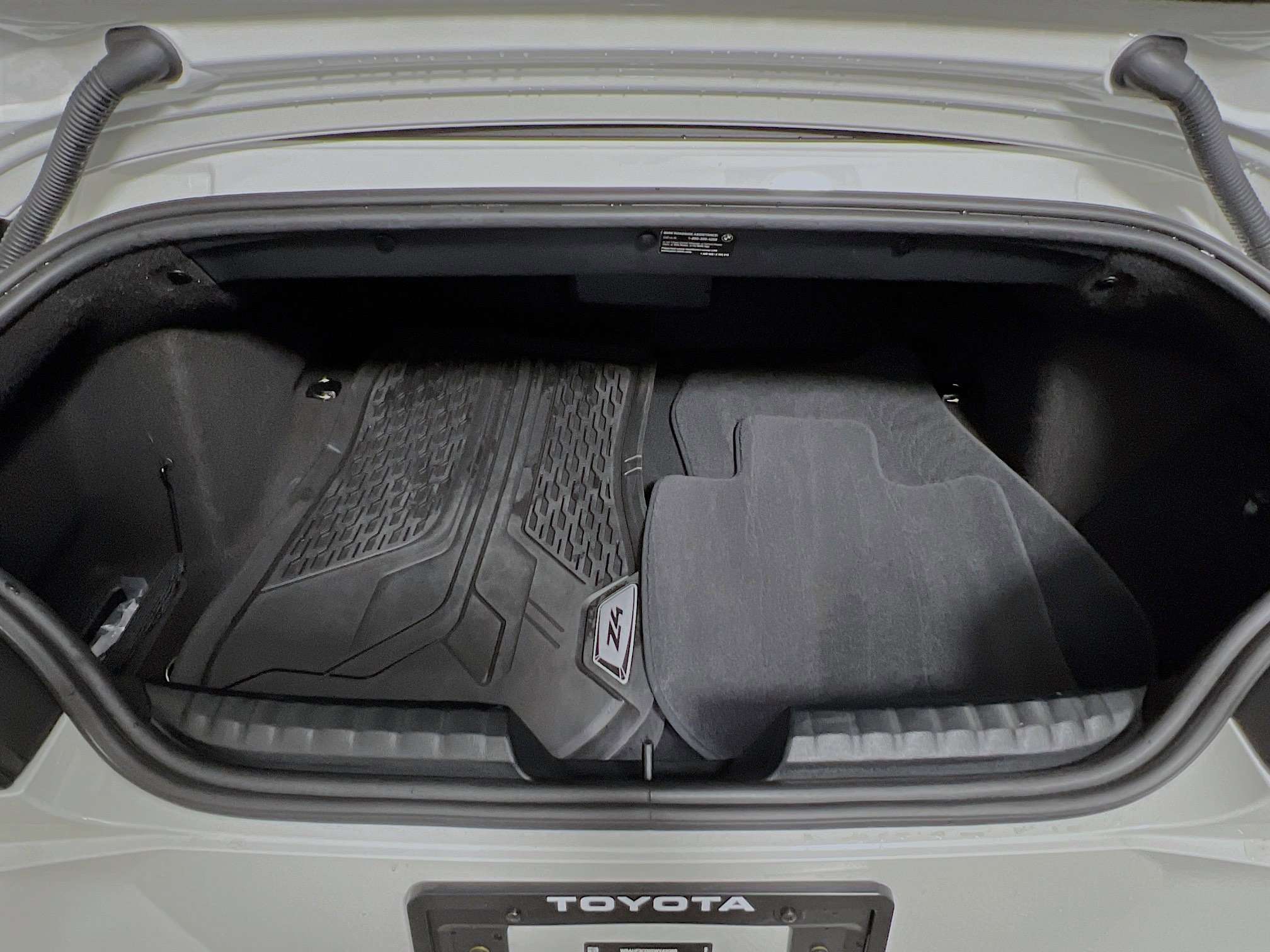 Used 2025 BMW Z4 sDrive30i w/ Premium Package image 32