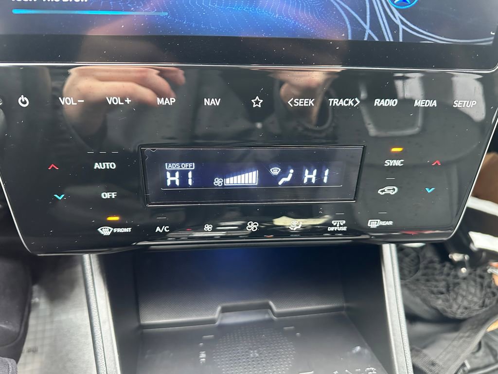 Used 2022 Hyundai Tucson Limited w/ Cargo Package image 17