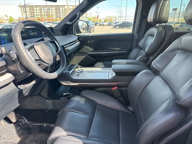 Used 2025 Lincoln Navigator Reserve w/ Jet Appearance Package image 10