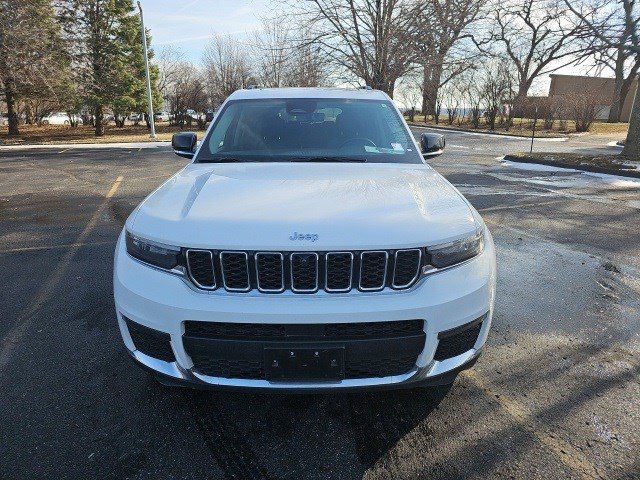 Used 2022 Jeep Grand Cherokee L Limited w/ Luxury Tech Group II image 9