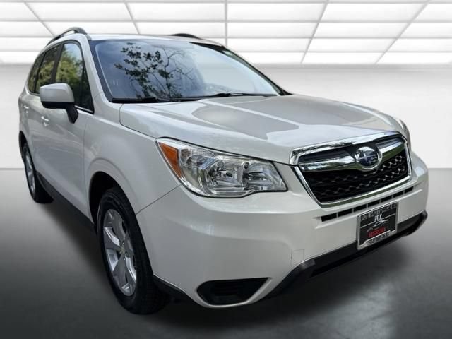 Used 2016 Subaru Forester 2.5i Premium w/ All-Weather Package AWD/4WD image 7