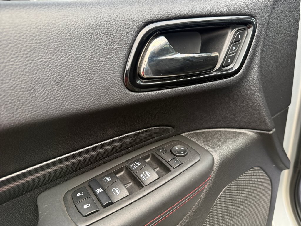 Used 2025 Dodge Durango R/T AWD/4WD image 19