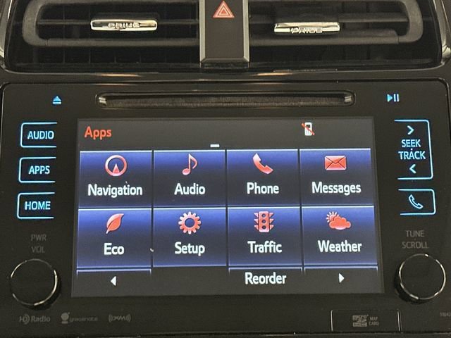 Used 2018 Toyota Prius Three w/ Advanced Technology Package image 14