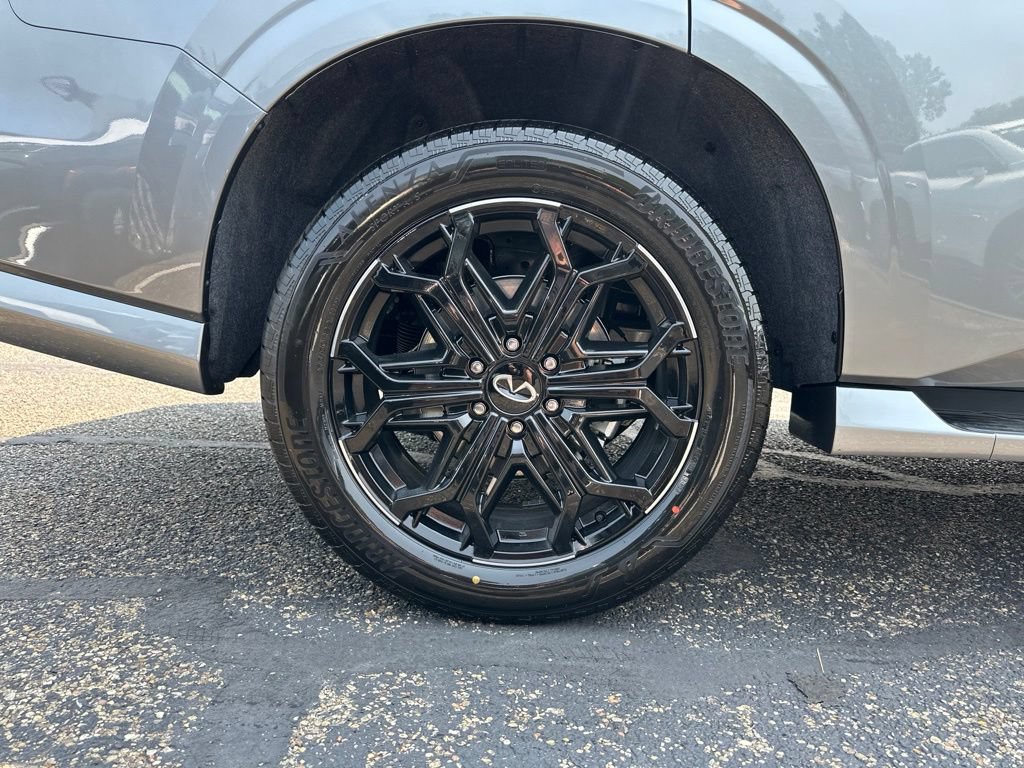 New 2027 INFINITI QX80 Sensory AWD/4WD image 10