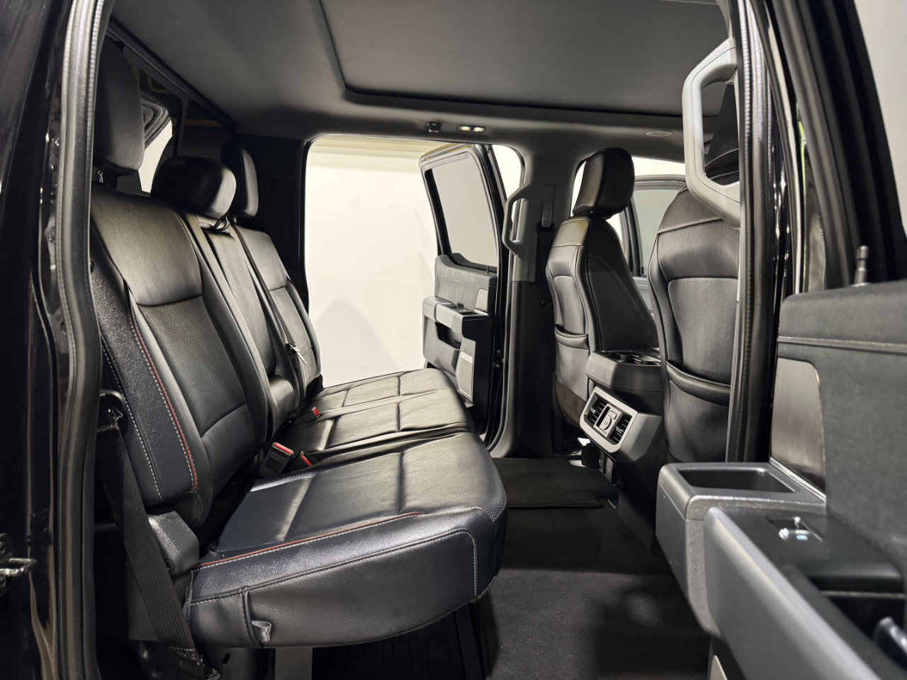 Used 2023 Ford F250 Lariat w/ Lariat Ultimate Package image 14