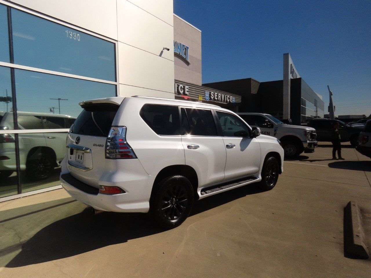 Used 2020 Lexus GX 460 Premium w/ Premium Package image 9