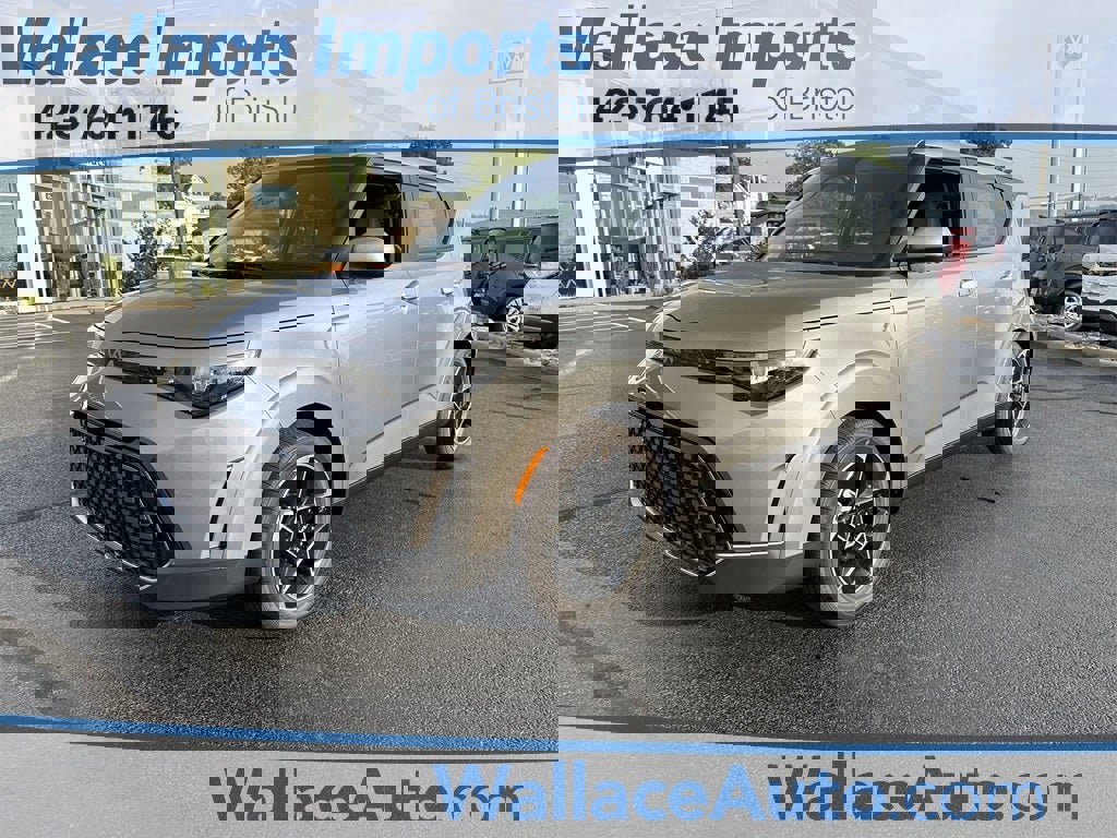 New 2025 Kia Soul EX image 1