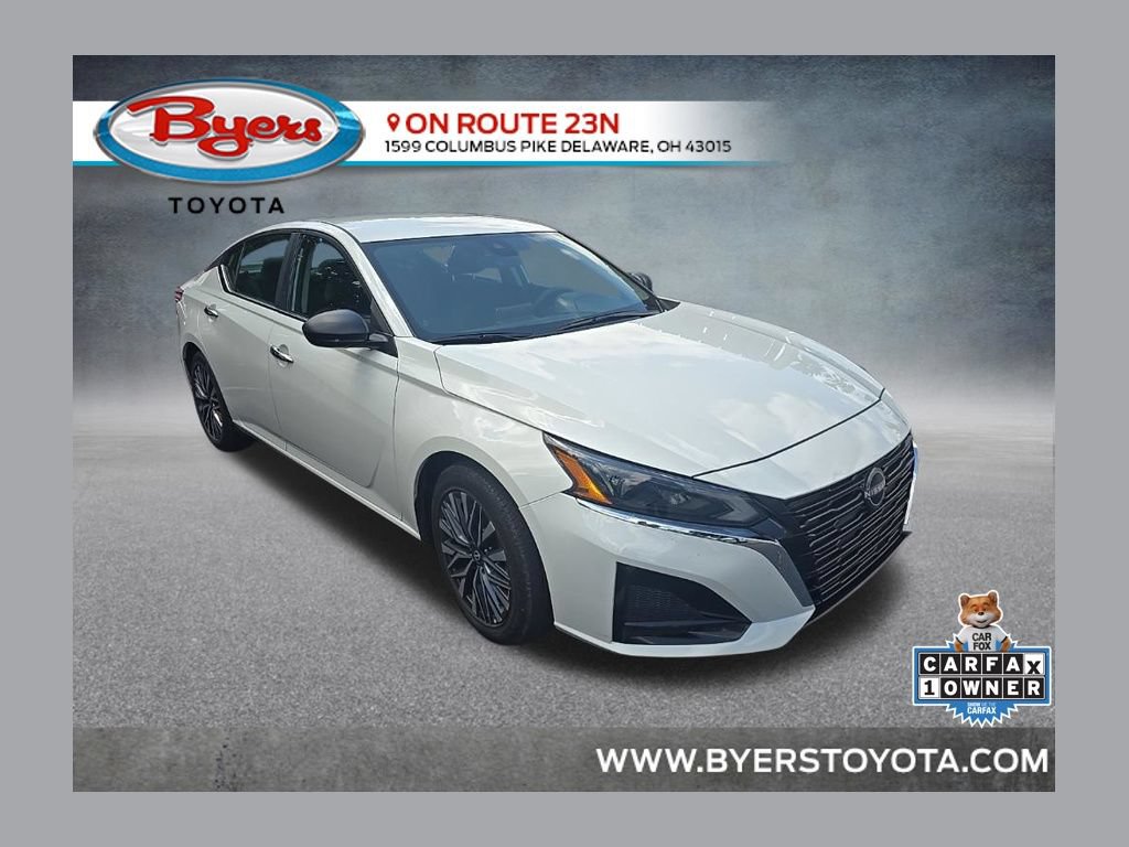 Used 2025 Nissan Altima 2.5 SV FWD image 1