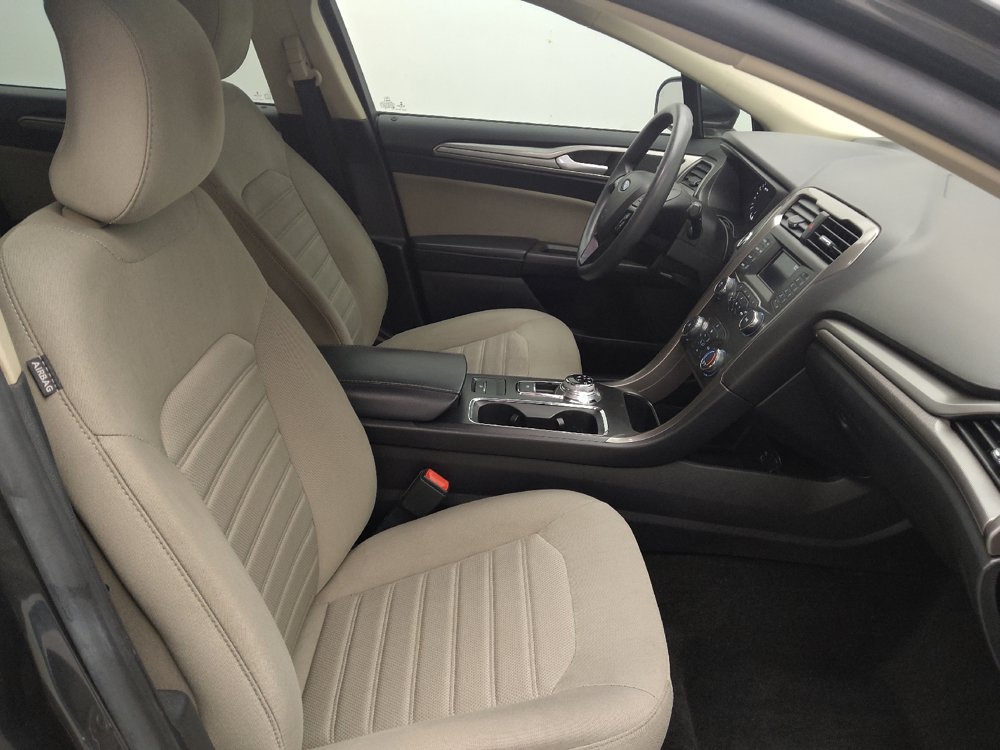 Used 2019 Ford Fusion S FWD image 21