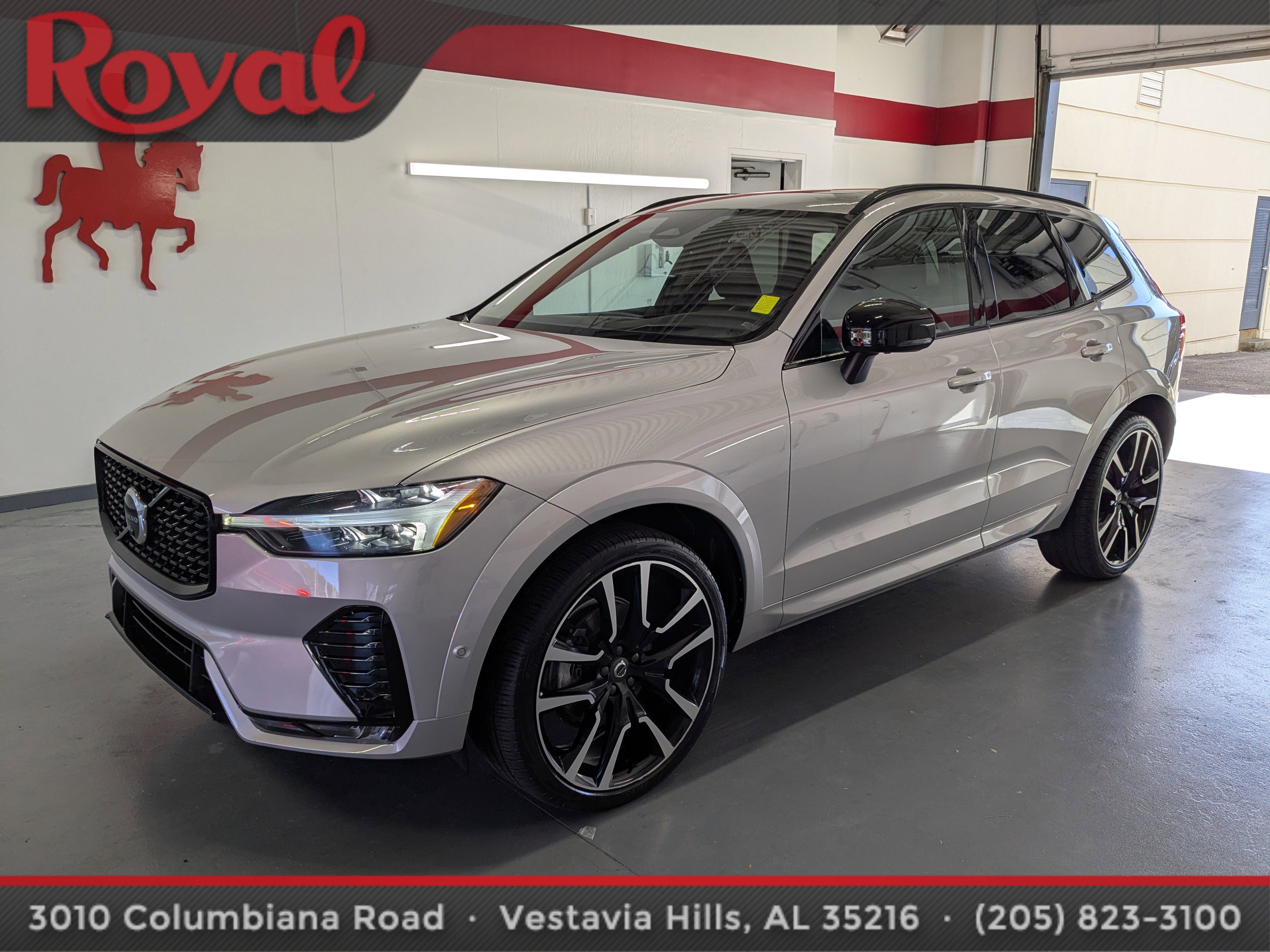 Certified 2023 Volvo XC60 B5 Ultimate image 1