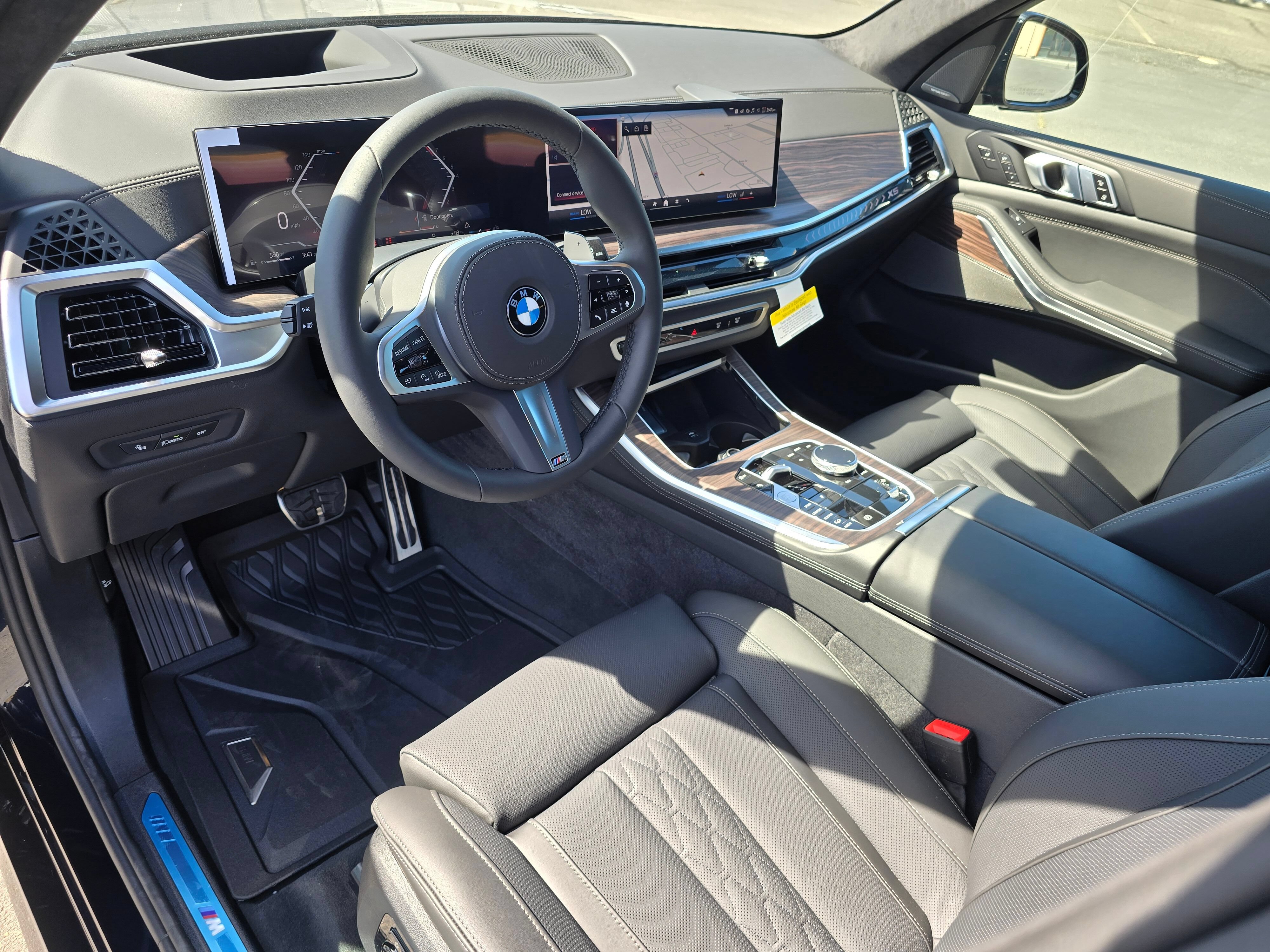 New 2026 BMW X5 xDrive40i w/ M Sport Package AWD/4WD image 32