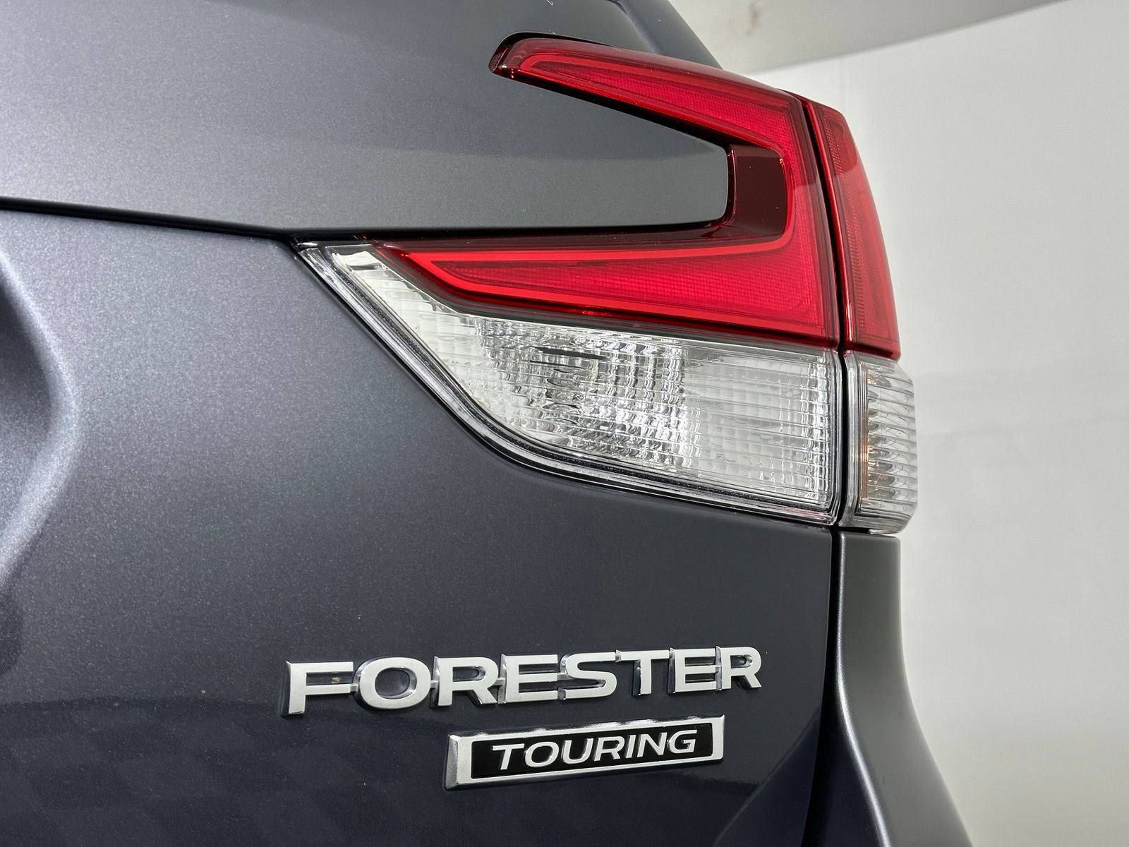 Used 2020 Subaru Forester Touring AWD/4WD image 29