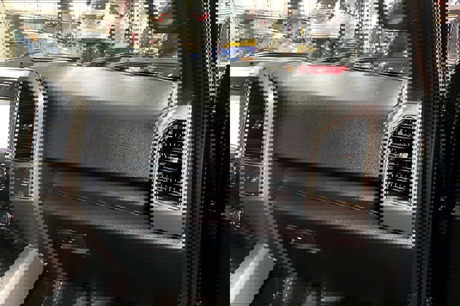 Used 2019 Ford F150 Raptor image 16