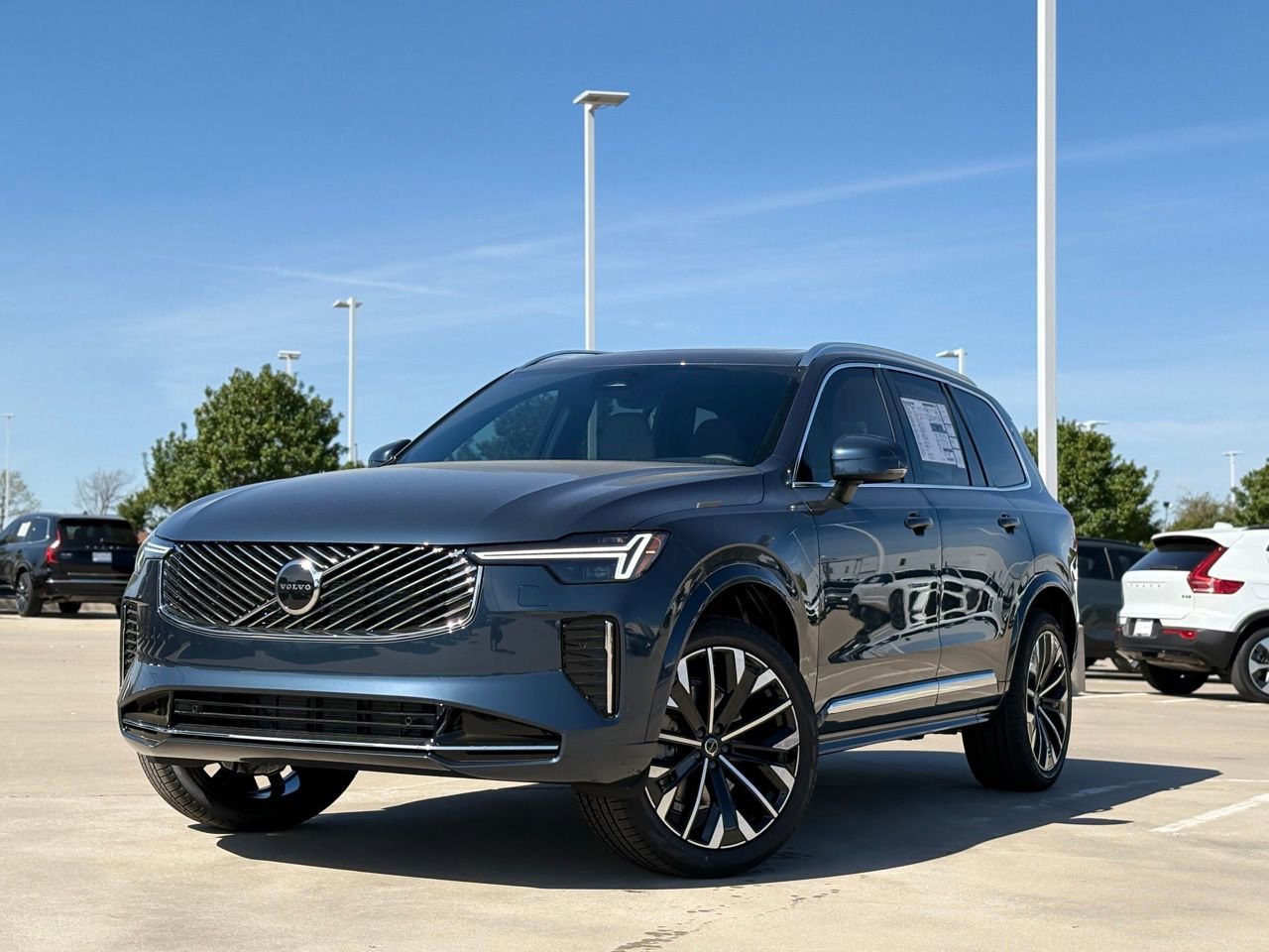 New 2026 Volvo XC90 B5 Core w/ Protection Package Premier video 2