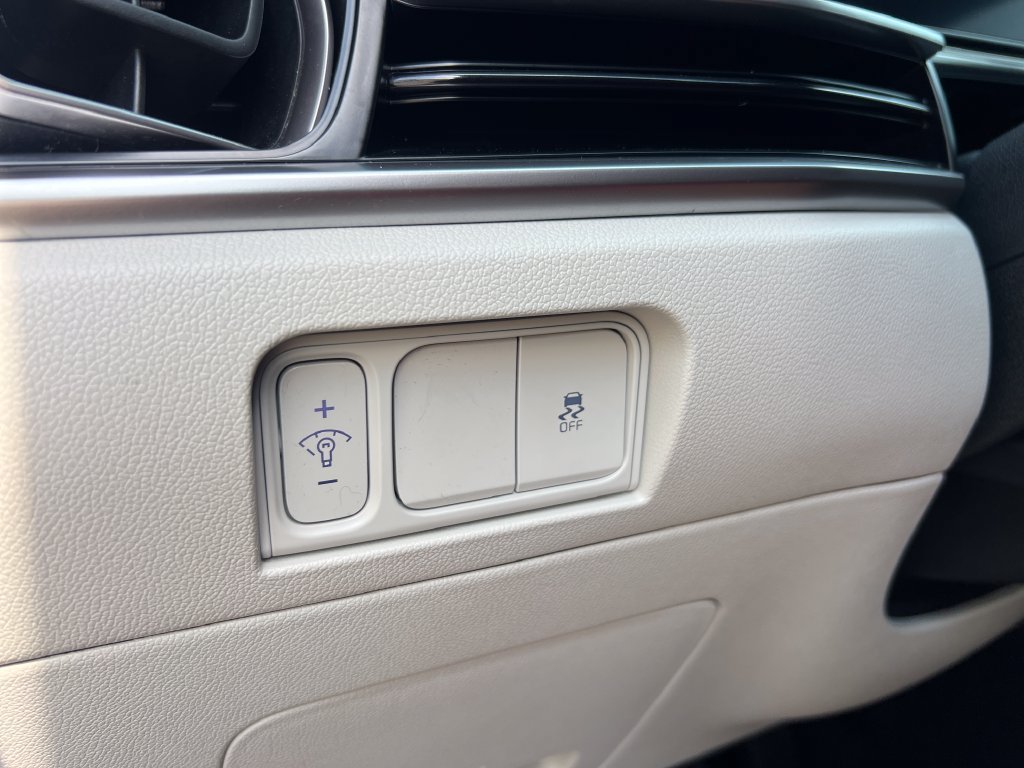 Certified 2024 Kia Sorento S w/ Panoramic Sunroof Package FWD image 26
