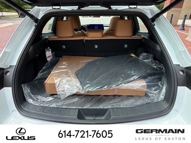 New 2026 Lexus UX 300h AWD image 16